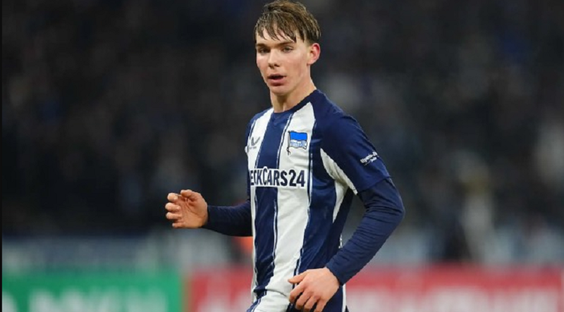 arsenal-va-man-united-lao-vao-cuoc-dua