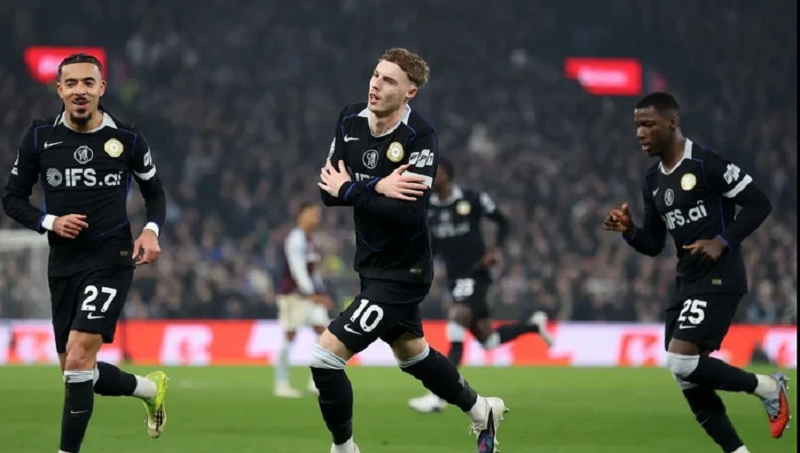 chelsea-de-bep-villa-pedro-thang-hoa-cuoc-dua-top-4-nong-ruc