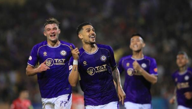 tan-binh-nhap-tich-do-hoang-hen-hao-huc-lan-dau-di-bau-cu-tai-viet-nam